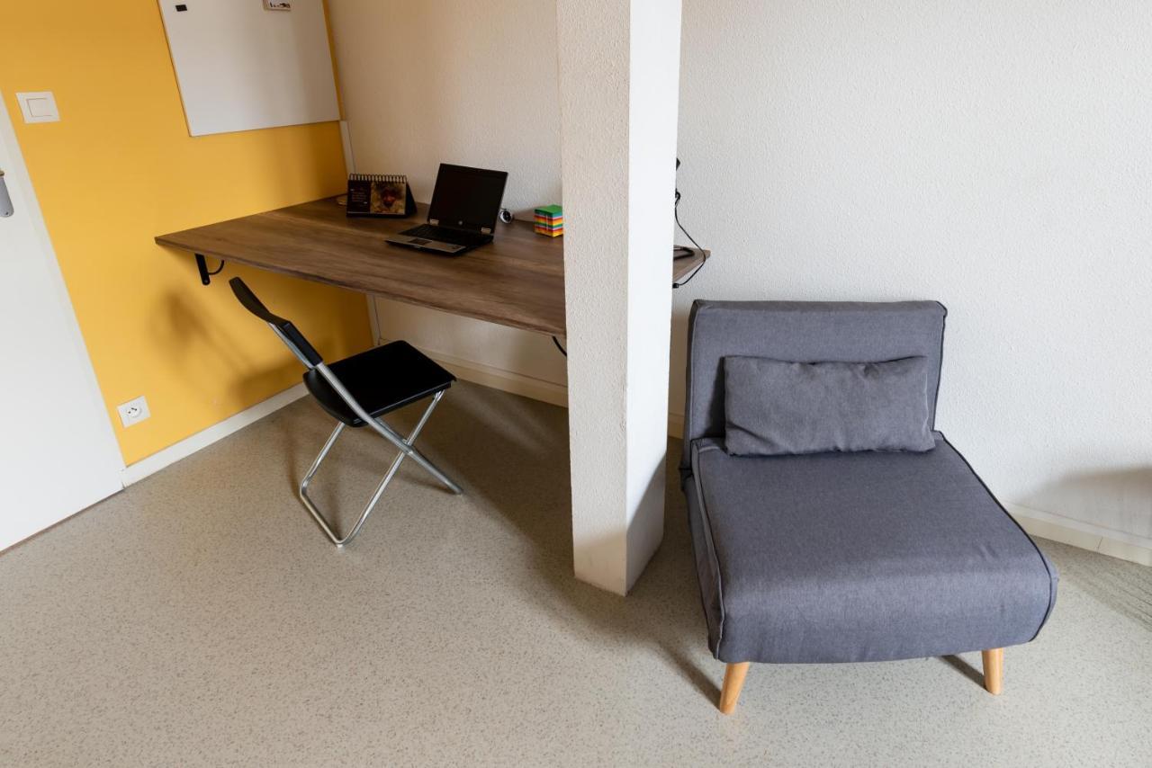Studio Centre Ville Avec Parking Prive Шоле Экстерьер фото